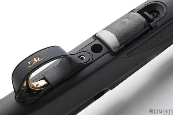 T-Bolt Composite Sporter: vista por baixo: guarda-mato, Buck Mark e carregador Double Helix